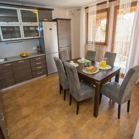 Andre Pore - Two Bedroom With Terrace And Pool Andre Apartment *