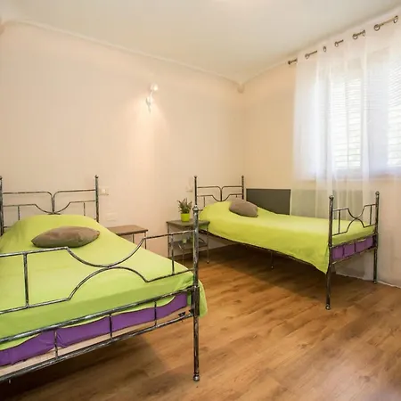 Andre Pore - Two Bedroom With Terrace And Pool Andre Apartment Nova Vas (Porec)